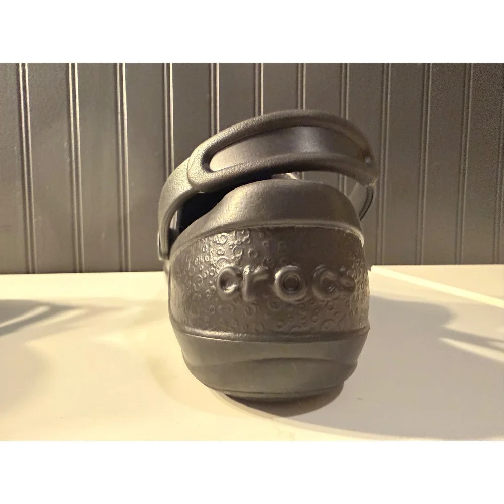 Crocs women size 7 clogs black floral detail
